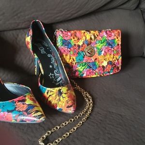 Heels and clutch set